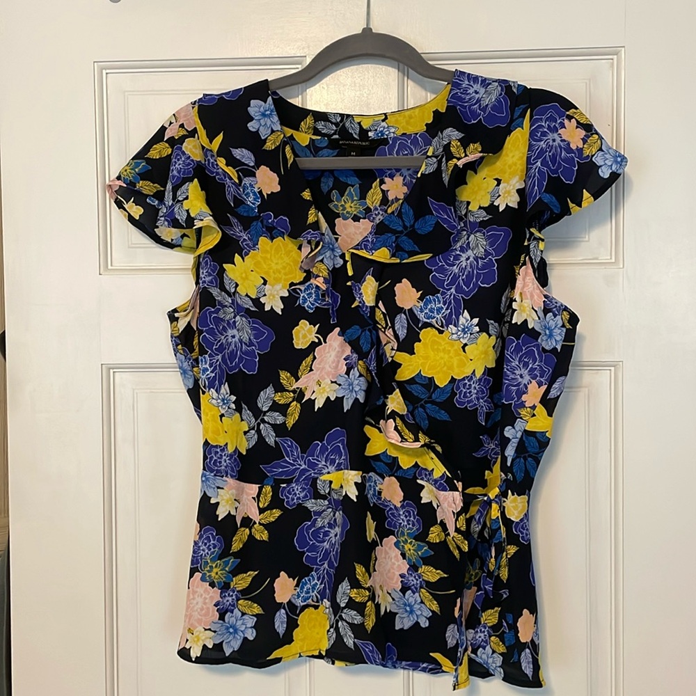 Banana Republic top, medium.